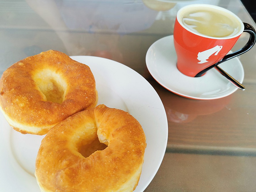 nicko cruises: Krapfen aus der Bauernkrapfen-Schleiferei bei Linz