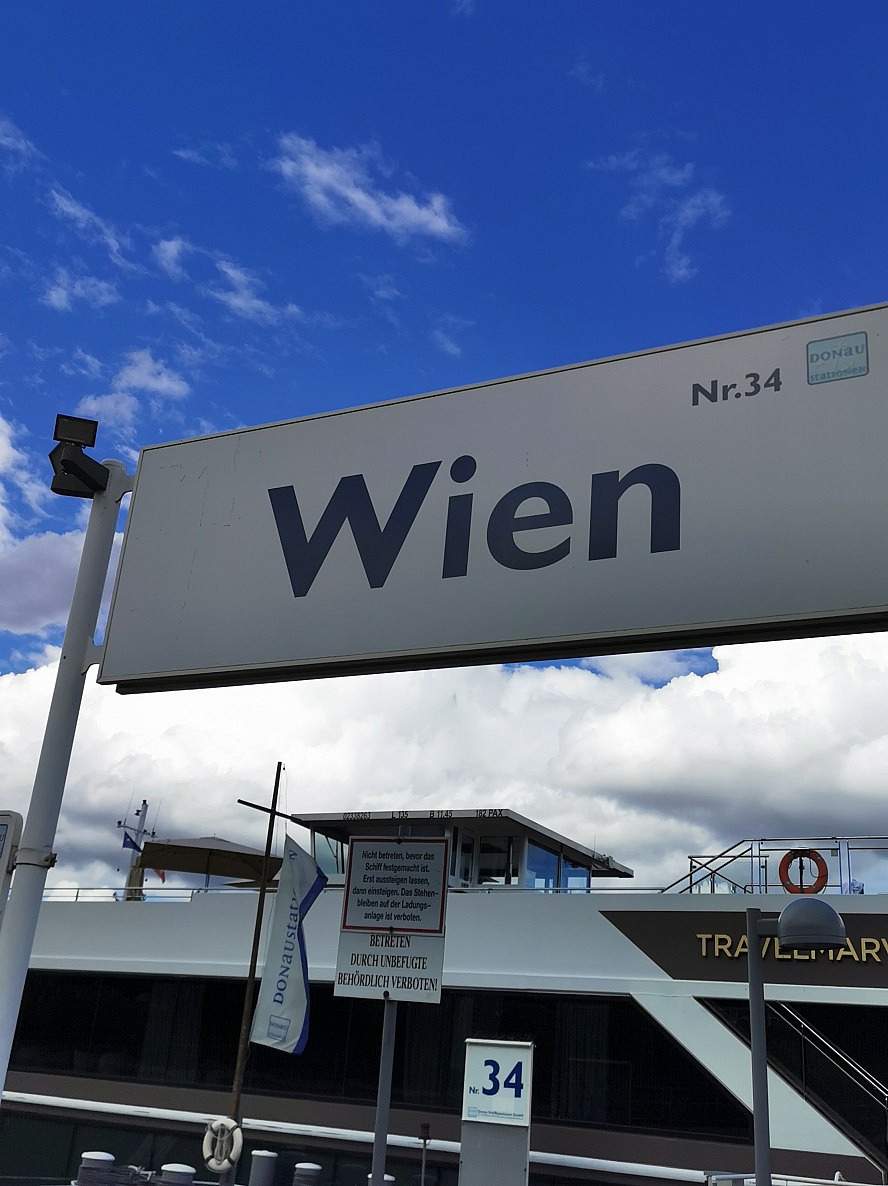 nicko cruises: wir legen an in Wien