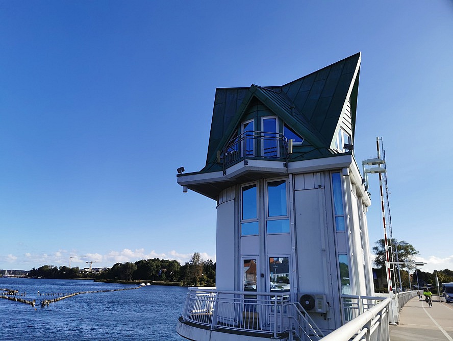 Südspeicher Kappeln: auch kulturell hat Kappeln viel zu bieten: Axel und ich  besuchen Sie die berühmte Klappbrücke und erkunden die maritime Kirche im Ortskern